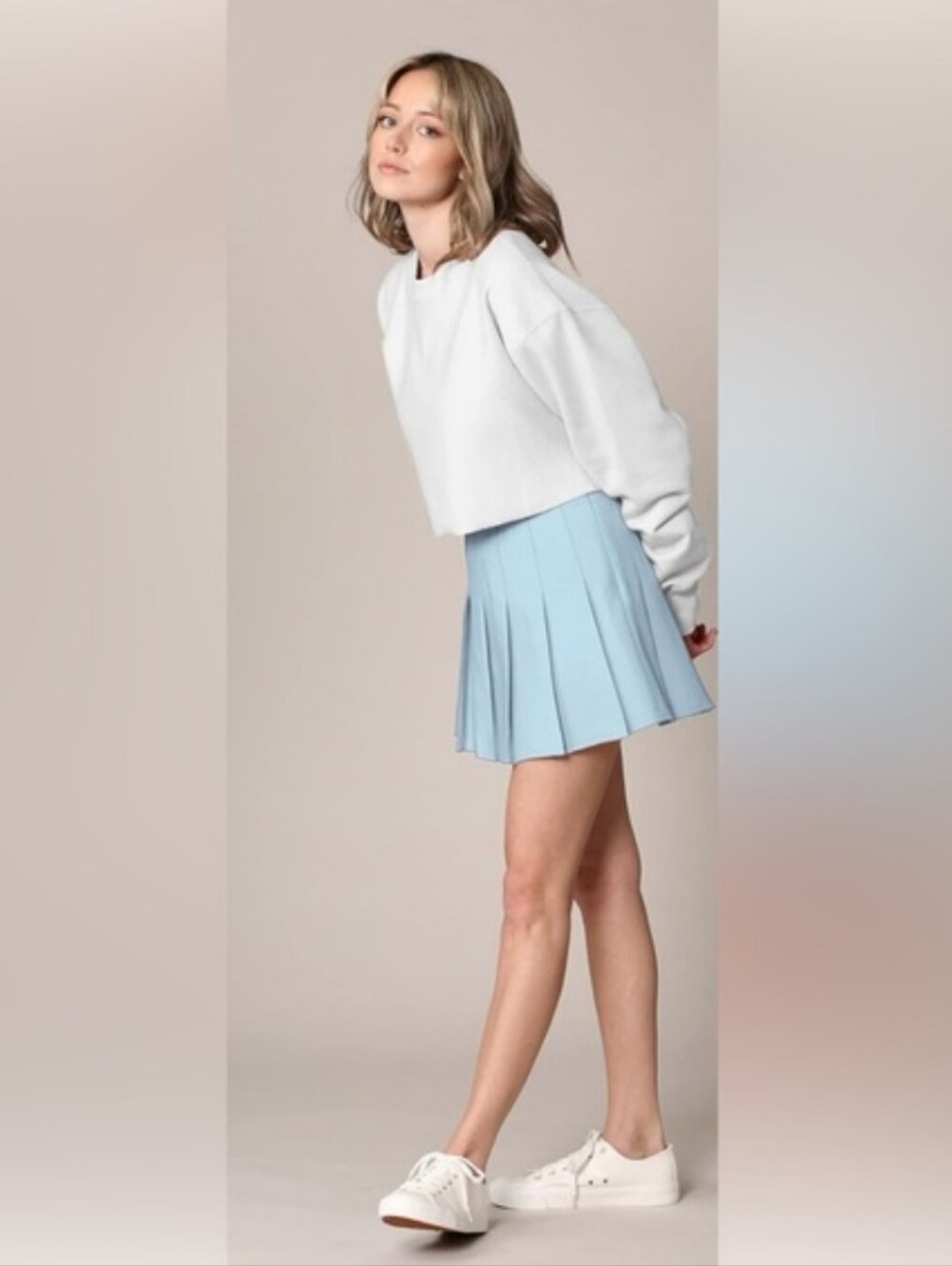 Set Of 2 $ 15☀️American Eagle Light Blue Pleated Skater Skirt